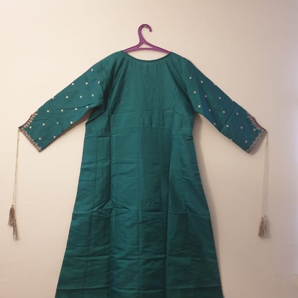 Green Kattan Silk - 3 PCS Ready to Wear Suit - Picture 7 of 14